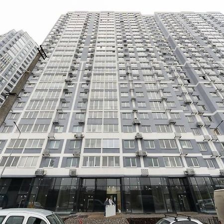 Современные Апартаменты Метро Харьковская Генератор В Доме Kiev Exterior foto